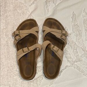Women’s Birkenstocks size 39